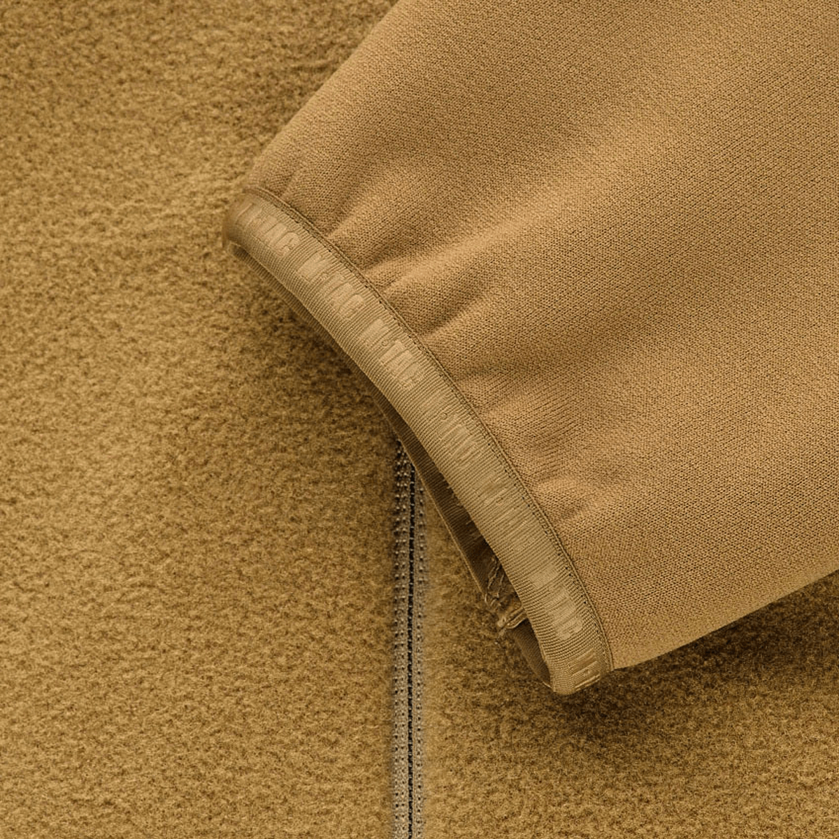 M-Tac Polartec Sport Fleecejakke ærmedetalje, brun farve, premium varmeisolering materiale, fokus på komfort og holdbarhed