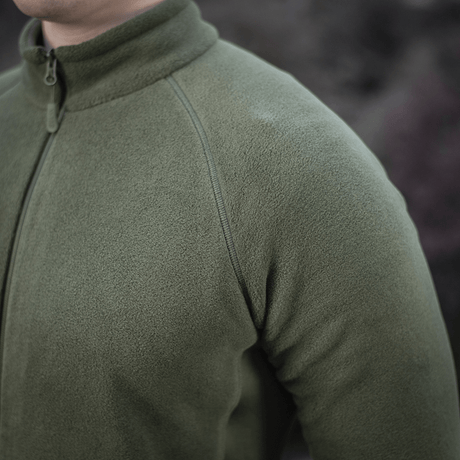M-Tac Polartec Sport Fleecejakke i grønt, komfortabelt og funktionelt design, velegnet som ydre- eller mellemlag i koldt vejr.