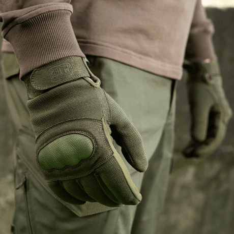 M-Tac Handsker Assault Tactical Mk.3 med forstærket håndflade og velcro for sikker og komfortabel pasform. Ideelle til våbenarbejde.