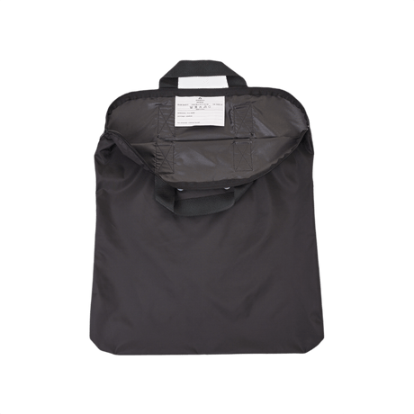 Anorak BACB III-veske for sikker oppbevaring og transport av skuddsikker vest, laget av lett, slitesterkt, vanntett nylonstoff.