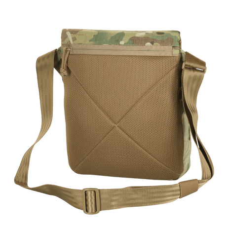 M-Tac Konvert Taske Elite med magnetlås og justerbar skulderrem, laget av slitesterkt Cordura-materiale, sett bakfra.
