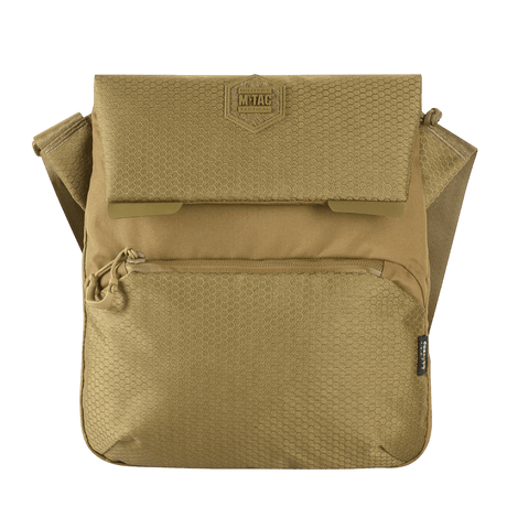 M-Tac Konvert Taske Elite i Cordura 500D med justerbar skulderrem og magnetlås, egnet for allsidig og komfortabel bruk.