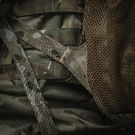 M-Tac Ryggsekk Gen. II Elite – Small med multicam-stropper, slitesterkt materiale og mesh-detaljer, vist i galleri posisjon 1.