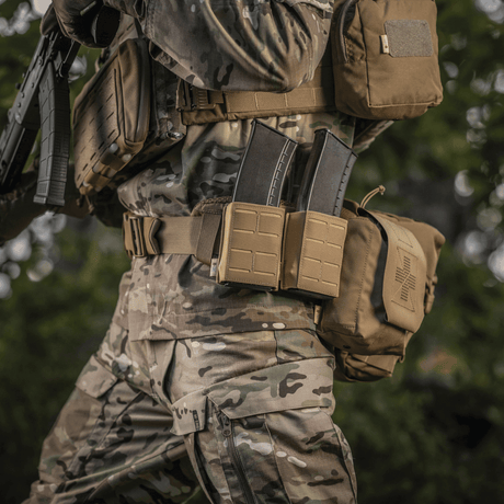 M-Tac magasinlomme med elastikk (10 cm) Laser Cut i coyote med Kydex-innsats, MOLLE-kompatibel, holdbar konstruksjon, galleri posisjon 1.