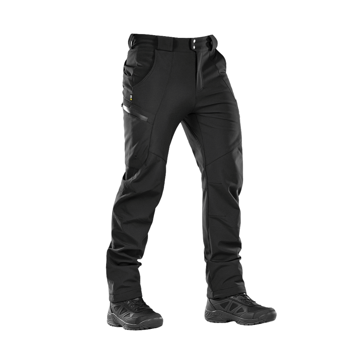 M-Tac Bukser Soft Shell Vinter i sort med fleecefor og højt liv, perfekt til åndbarhed og beskyttelse mod vind og fugt om vinteren.