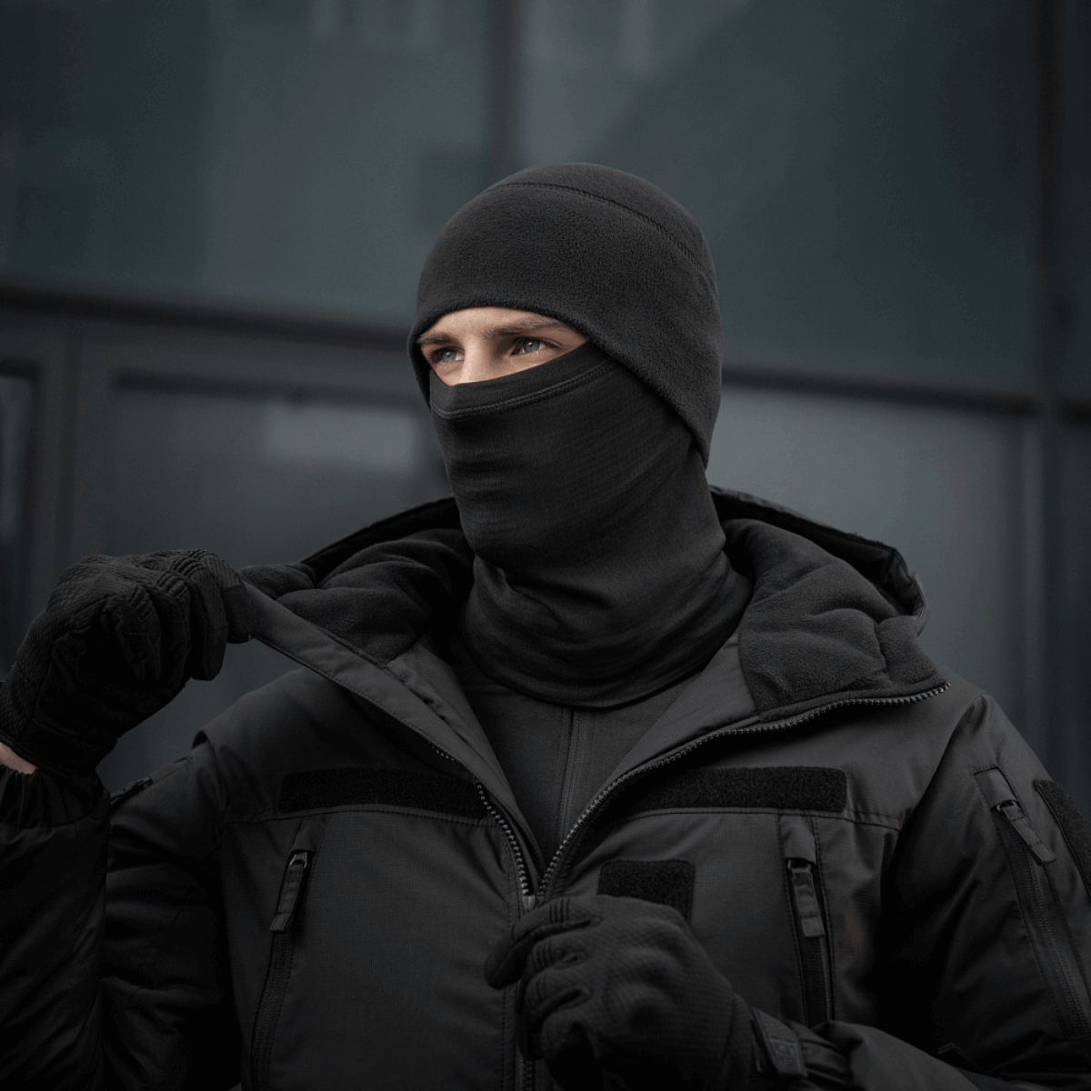 M-Tac Tube Scarf Polartec Power Grid beskytter mod kulde og vind, alsidigt design til brug som maske, halstørklæde eller pandebånd.