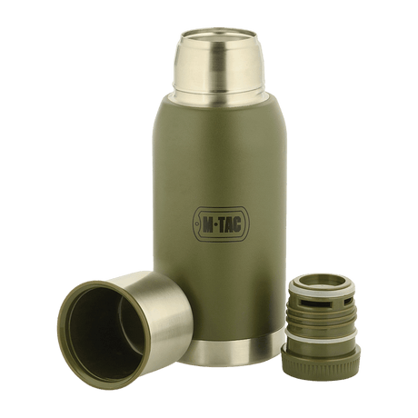 M-Tac Termoflaske Type 2 0.75L i olivengrønn, med skrue- og vakuumlokk, egnet for utendørs bruk og både varme og kalde drikker.