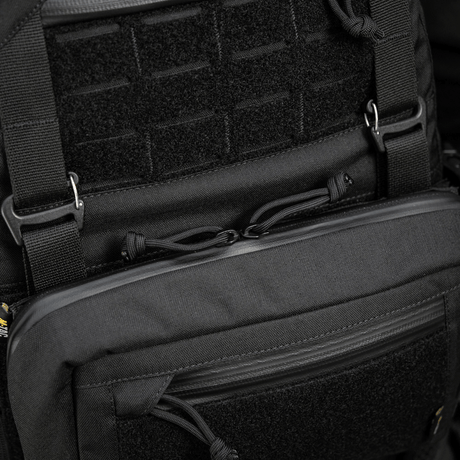 M-Tac Admin Pouch Large Elite Gen.II i svart Cordura 500D med AquaGuard-glidelås og Velcro-panel for modultilbehør.