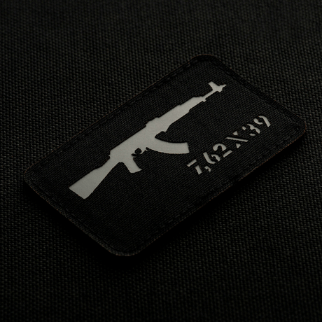 M-Tac AKM 7,62x39 Laser Cut-patch med Velcro, slitesterkt Cordura-materiale, med AKM-våpensymbol for taktisk bruk.