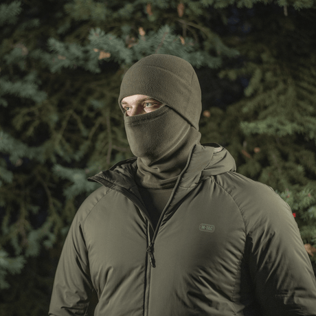 M-Tac Tube Scarf Polartec multifunktionelt halstørklæde i naturen, med fokus på komfort og beskyttelse mod elementerne.