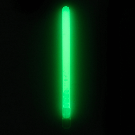 M-Tac Glow Stick 15 cm opplyst i mørket, selvstendig lyskilde, ikke-giftig og allsidig bruk til merking, signalering og belysning.