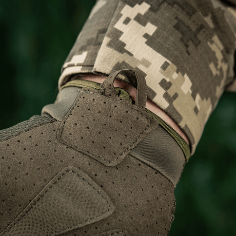 M-Tac Handsker A30 med anatomisk pasform og blød mikrofiber til skydning og træning, camouflage design, forstærkede knoer.