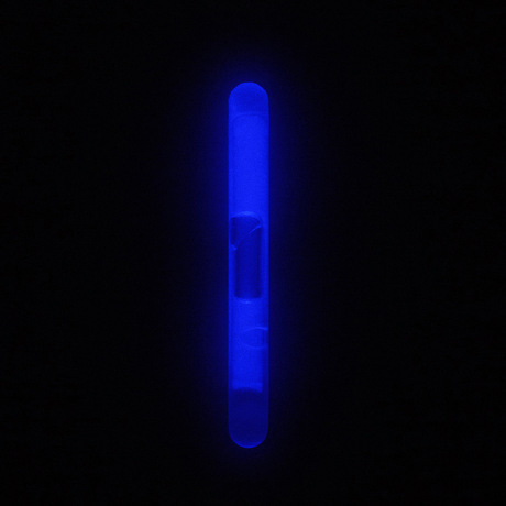 M-Tac Light Sticks 4,5x40 mm (10 stk) med blå belysning, ikke-giftig og ikke-brennbar, egnet for mørke områder og signaler.