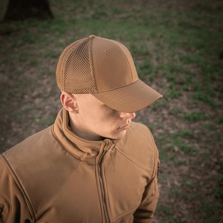 M-Tac Mesh Flex Ripstop Baseball Cap i brun med mesh-paneler og velcro-strop, perfekt til udendørs komfort og ventilation.