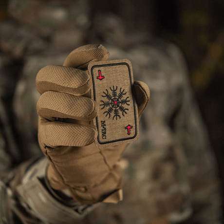 M-Tac Patch Kort Helm of Horror (broderi) med Ægishjálmur-symbol, brodert på Cordura 500D, festet med Velcro, 8x5 cm