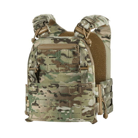 M-Tac Plate Carrier Cuirass FAST Elite Gen.II i kamuflasjemønster, designet til ESAPI Medium-plater, med hurtigspenner og justerbare stropper.