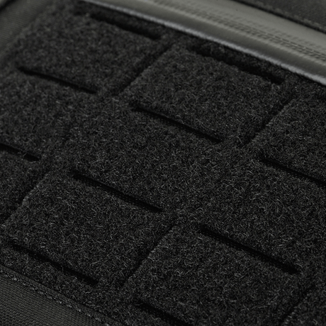 Detalj av M-Tac Plate Carrier Cuirass FAST QRS XL Gen.II i Cordura 500D med svart velcro-overflate.