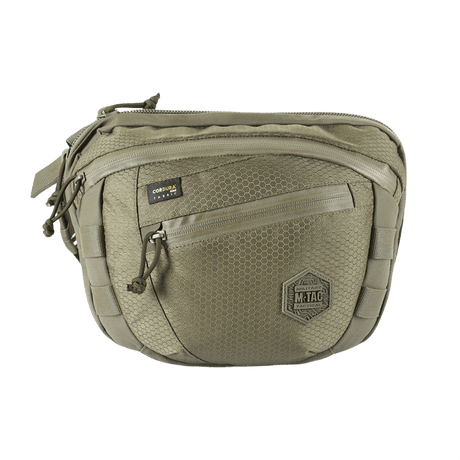Stor M-Tac Sphaera Hex Hardsling Bag Large Elite i armygrønn med glidelåslommer og robust design.