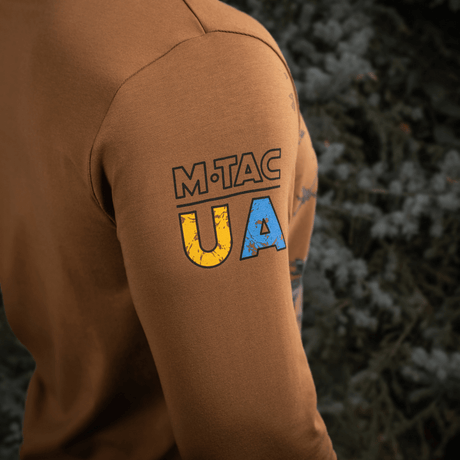 M-Tac T-Shirt UA Side Langærmet i brun med logo på ærmet, bekvem bomuld og elastan stof til optimal pasform.