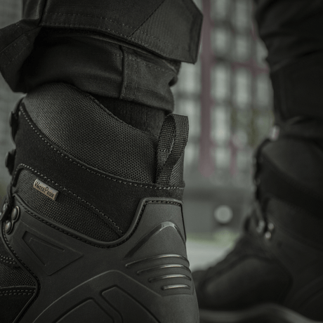 M-Tac Taktiske Demi-Season Støvler Pro Line i sort med slitesterkt suede og Cordura, ideell for taktiske oppgaver og utendørsaktiviteter.