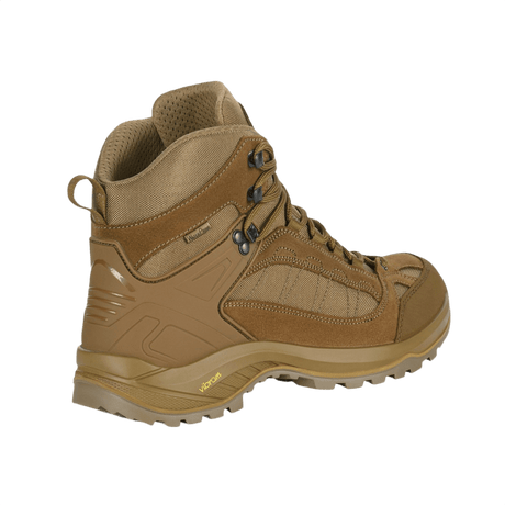 M-Tac Taktiske Demi-Season Støvler Pro Line i brun med Vibram-sål for komfort og holdbarhet under taktiske oppgaver.