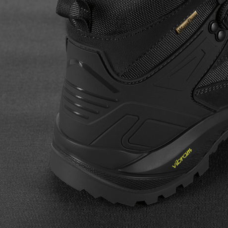 M-Tac Taktiske Demi-Season Støvler Pro Line med Vibram-sål, designet for taktiske oppgaver og fotturer, nærbilde av hælen.