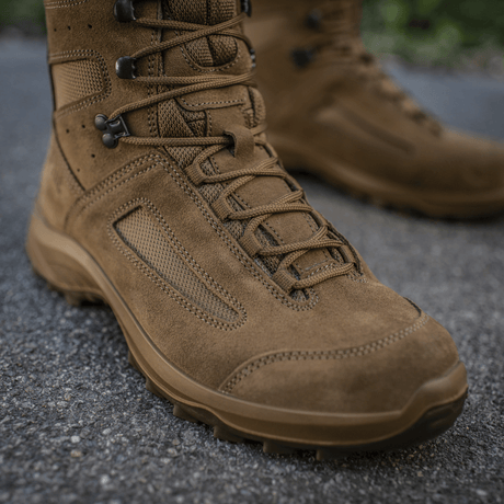 Nærbilde av M-Tac Taktiske Sommerstøvler i suede og Cordura® mesh, designet for komfort på varme dager og utfordrende terreng.