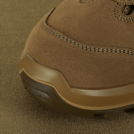 M-Tac taktiske sommersko i brun suede og Cordura® mesh, designet for komfort på varme dager og krevende terreng