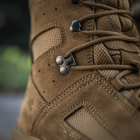 Nærbilde av M-Tac Taktiske Sommerstøvler i ruskinn og Cordura® mesh, produsert i EU for komfort og holdbarhet.