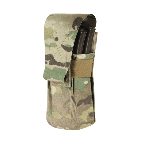 M-Tac veske for 2 magasiner i slitesterkt Cordura-materiale med borrelåslukking i galleri posisjon 1 for taktisk bruk og NIJ-sertifisering.