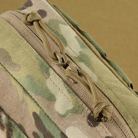 M-Tac Utility Taske Elite Medium i multicam med slitesterkt materiale og robust dobbeltskinnet lynlås, galleri posisjon 1.