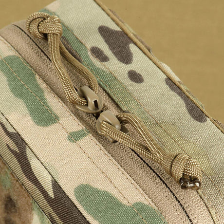 M-Tac Utility Taske Elite Small i multicam med kraftig glidelås, slitesterkt materiale og modulært design, vist i galleri posisjon 1.