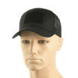 M-Tac Mesh Flex Ripstop Baseball Cap med Velcro på mannequin, sort med mesh-paneler, perfekt til sommer og taktisk brug, justerbar størrelse.