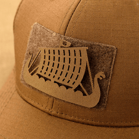 M-Tac Patch Drakkar Laser Cut – vikingskip viser vikingskip på hatt.