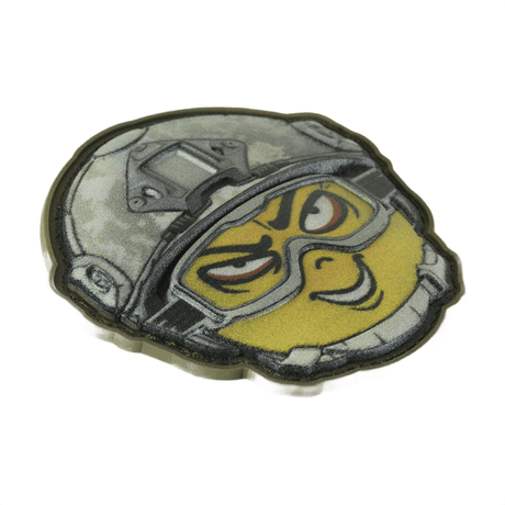 M-Tac Patch Emoji #23: taktisk 3D morale patch i PVC med Velcro, perfekt for klær eller utstyr. Størrelse 6.5 x 6.5 cm, morsom og uttrykksfull.
