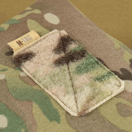 M-Tac Utility Taske Elite Medium i multicam camouflagemateriale med borrelåslukking og slitesterkt design, galleri posisjon 1.
