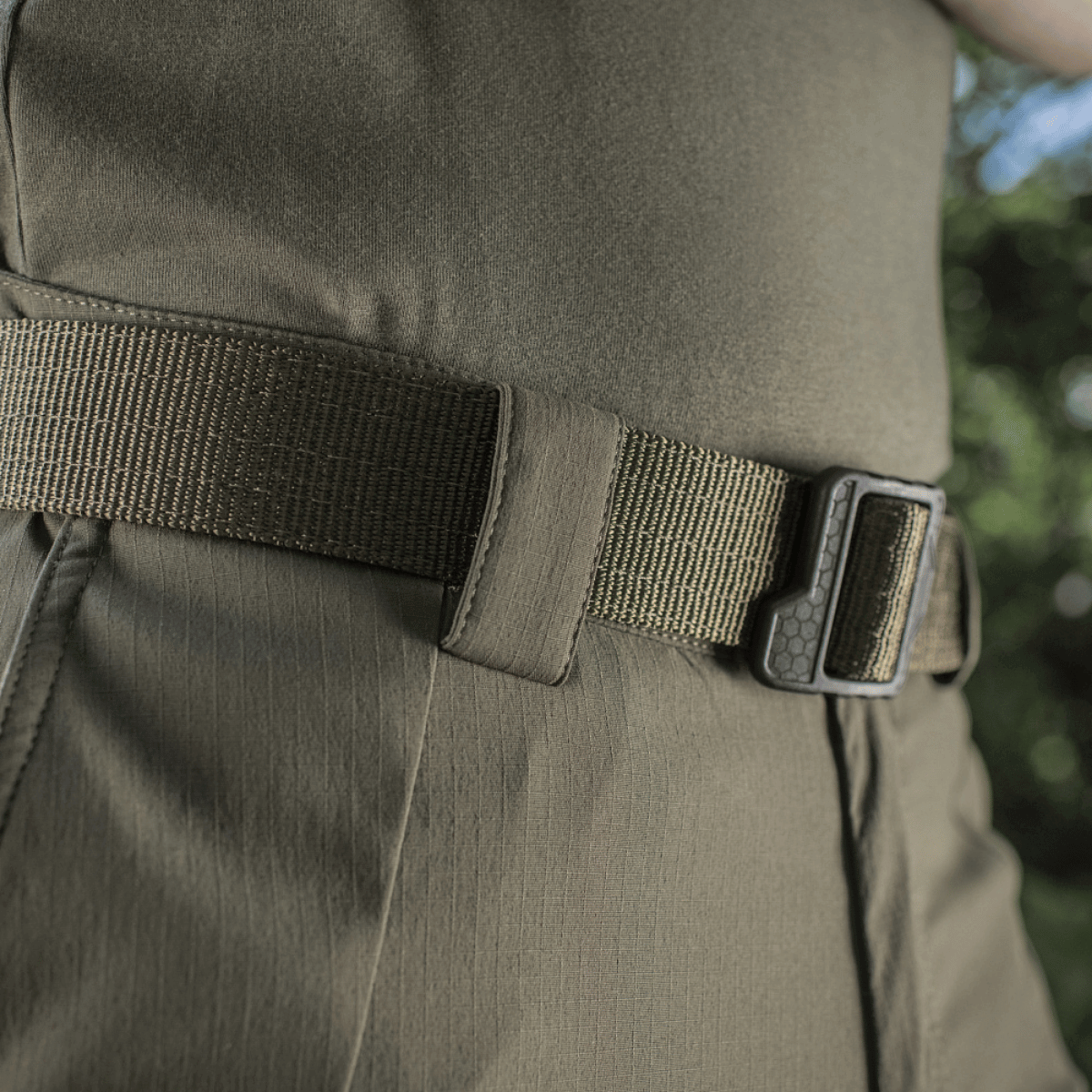 M-Tac Bukser Sahara Flex Light i beige med robust bælte, ideelle til sommeren for komfort og stil på solrige dage.