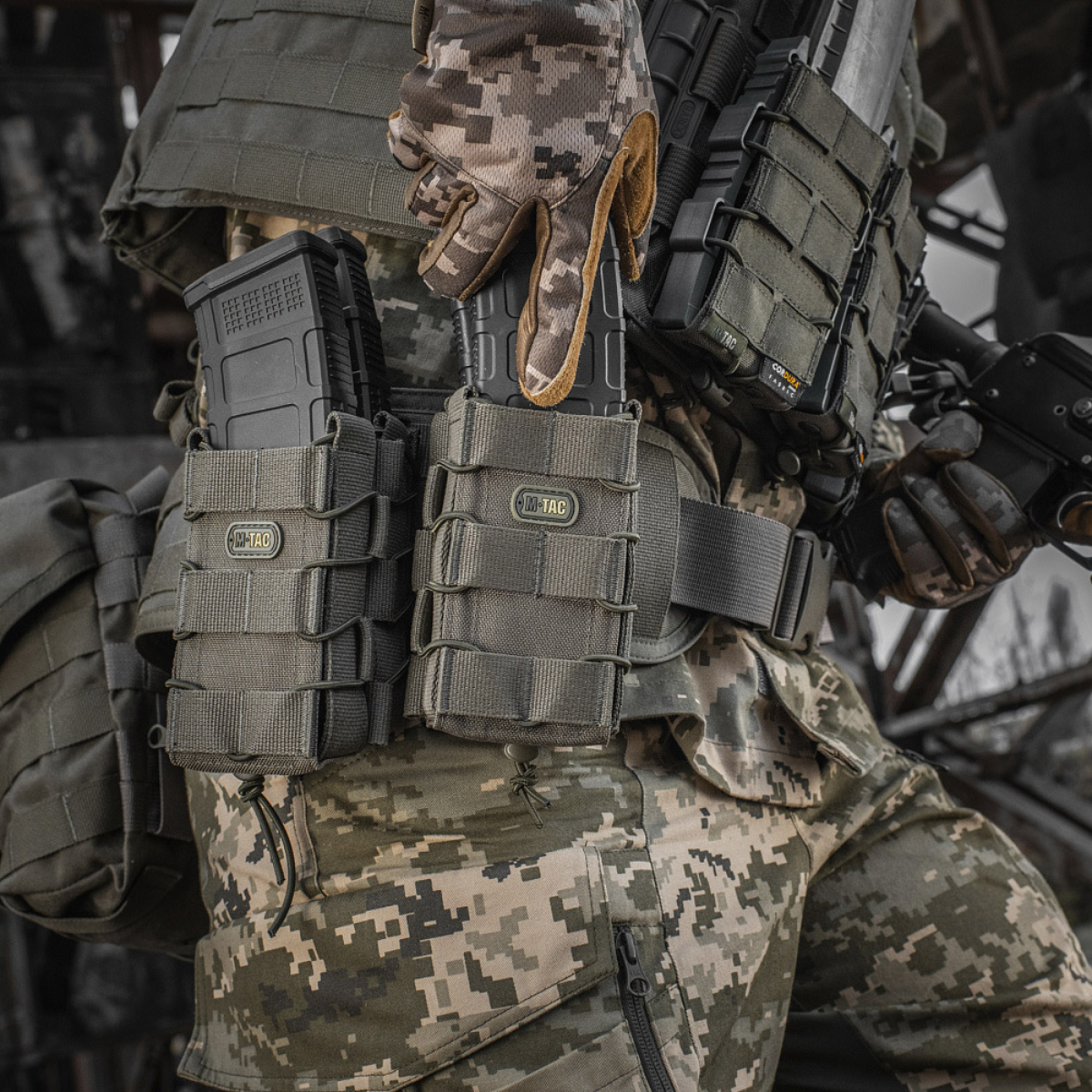 M-Tac åpen dobbel magasintaske til AK