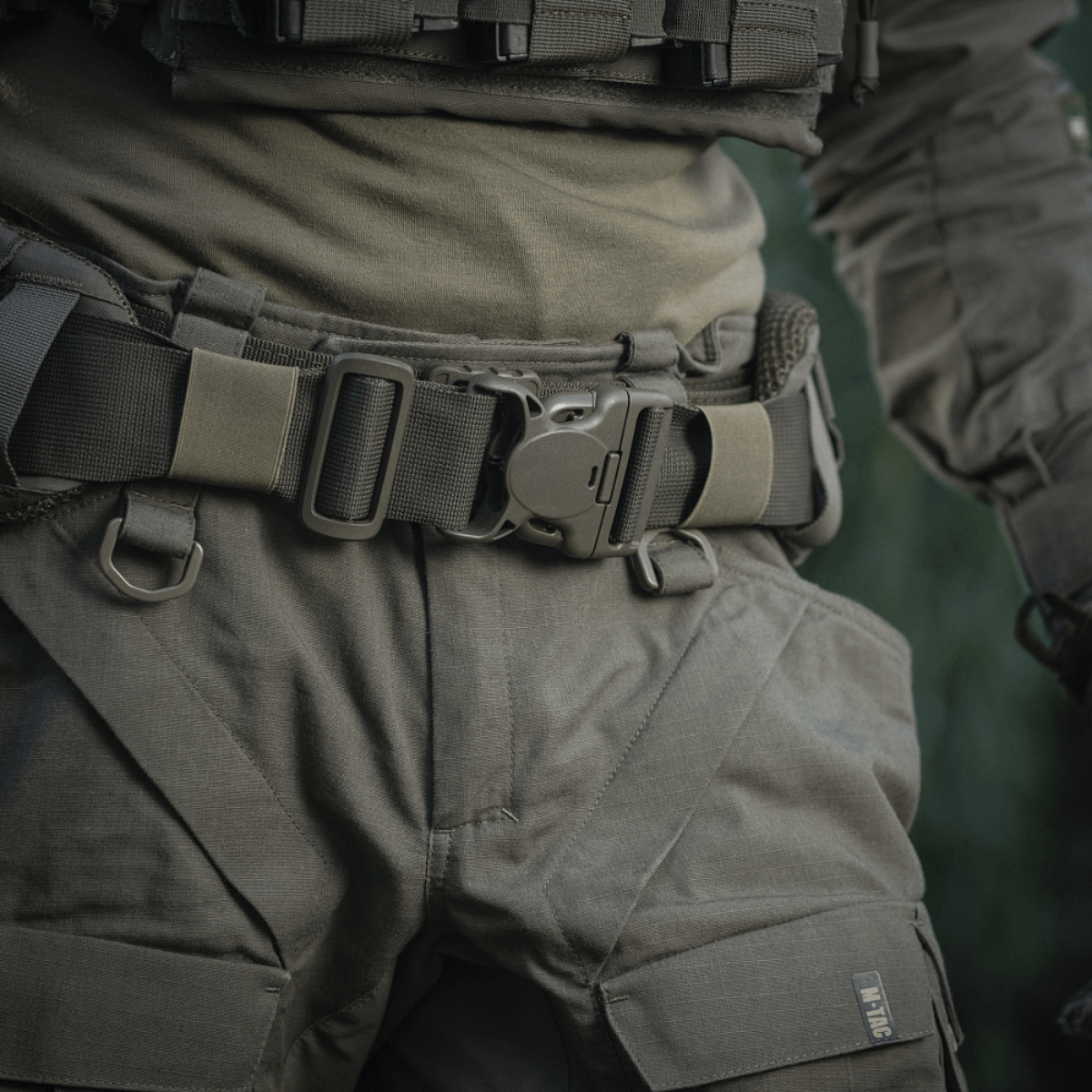 M-Tac War Belt ARMOR med MOLLE-webbing, taktisk bælte til kampopgaver, fremstillet af slidstærkt Cordura 500D materiale