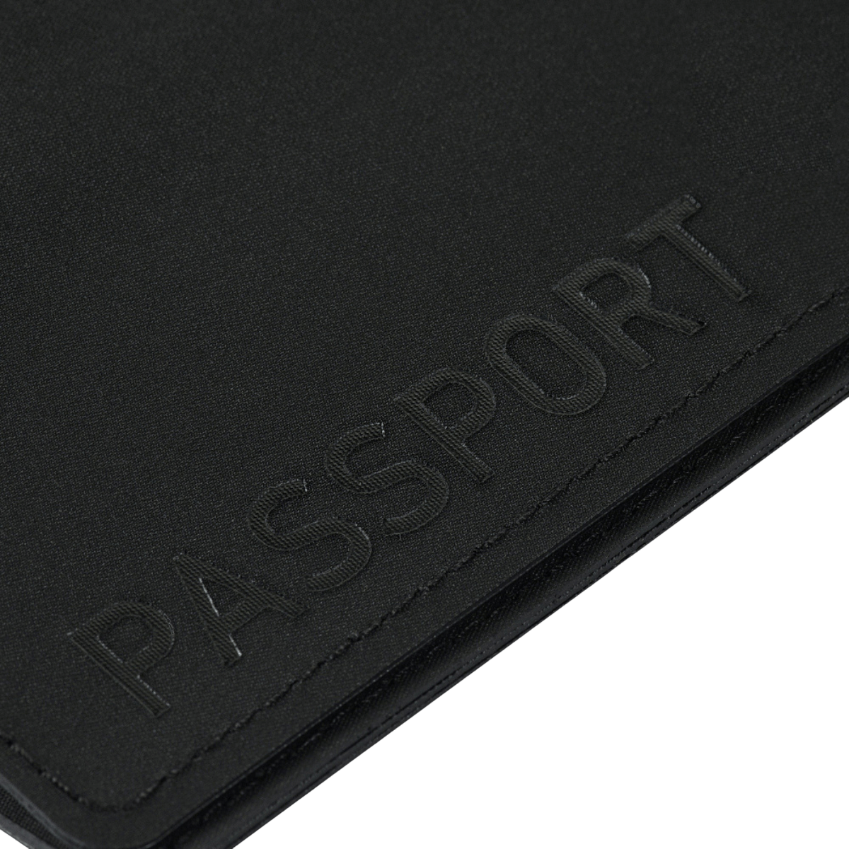 M‑Tac Pascover med "Passport" vertikaltryk, beskytter pas mod slid, stilfuldt M‑Tac design, praktisk til rejser.