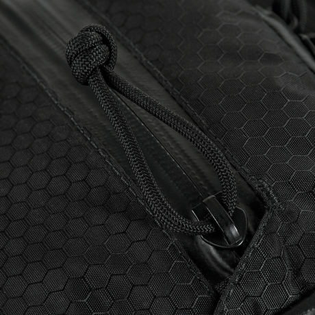 Detalje af M‑Tac Pocket Bag Elite HEX med slidstærkt materiale og YKK lynlås designet til daglig brug.