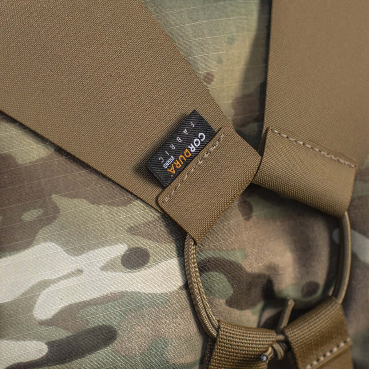 M-Tac Skulderstropper til taktisk bælte Laser Cut med Cordura, der viser MOLLE-interface og spænde til justering.