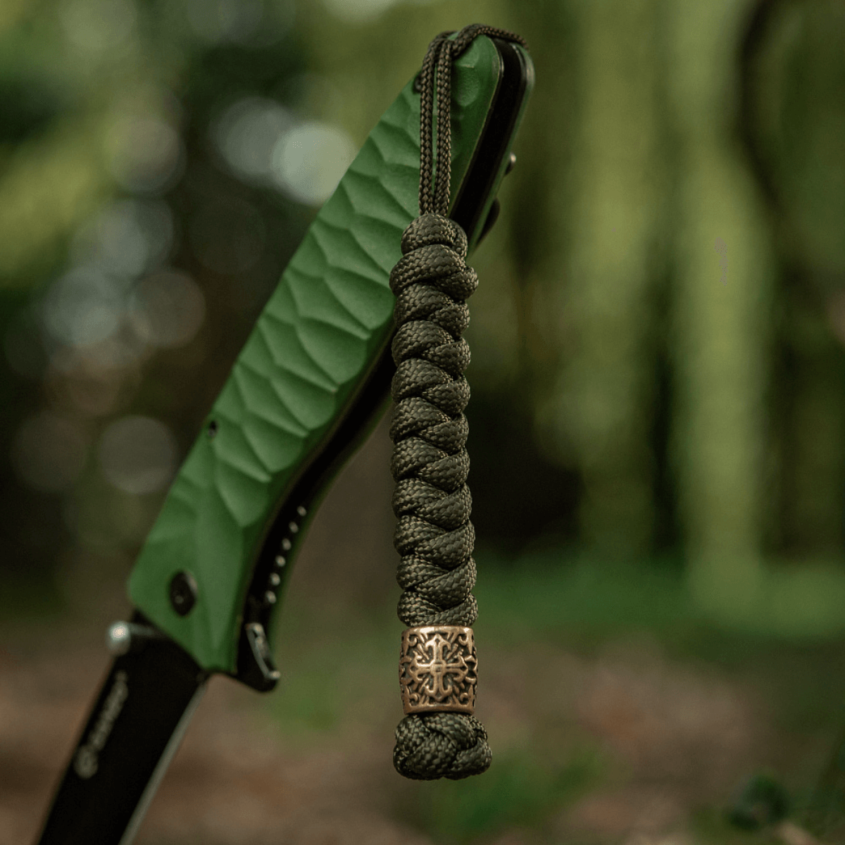 M-Tac Viper Lanyard Scandinavian i flettet paracord med Viper-perle. Praktisk til knive og udstyr, skandinavisk design fokus.