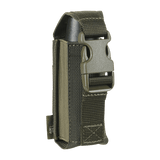 M-Tac Gasdåseholder Vertikal i sort med Woojin-lås og MOLLE-system til hurtig adgang og sikker fastgørelse til beskyttelsesudstyr.