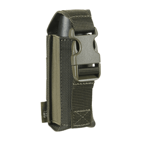 M-Tac Gasdåseholder Vertikal i sort med Woojin-lås og MOLLE-system til hurtig adgang og sikker fastgørelse til beskyttelsesudstyr.