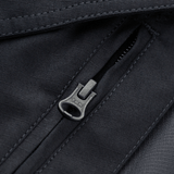 Detalje af M-Tac Shorts Aggressor Gen.II Flex lynlås i vand- og smudsafvisende rip-stop materiale.