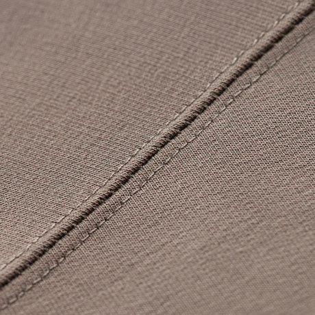 Detalje af M-Tac Pullover 4 Seasons stoftekstur, minimalistisk og alsidigt design til taktisk brug, rund hals i strækfast materiale.