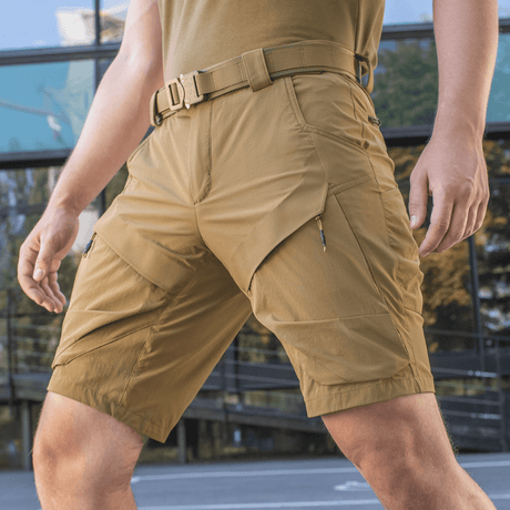 M-Tac Shorts Rubicon Flex i Dark Olive, komfortable sommershorts med cargo-lommer, lavet af 85% nylon og 15% spandex for maksimal bevægelsesfrihed.