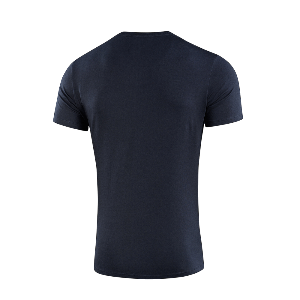 M-Tac T-shirt 93/7 Summer set bagfra, mørk design, perfekt til varme sommerdage, lavet af bomuld og elastan.