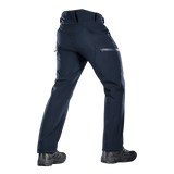 M-Tac Bukser Soft Shell Vinter set bagfra, viser de vind- og vandafvisende egenskaber og fleecefor for ekstra komfort.